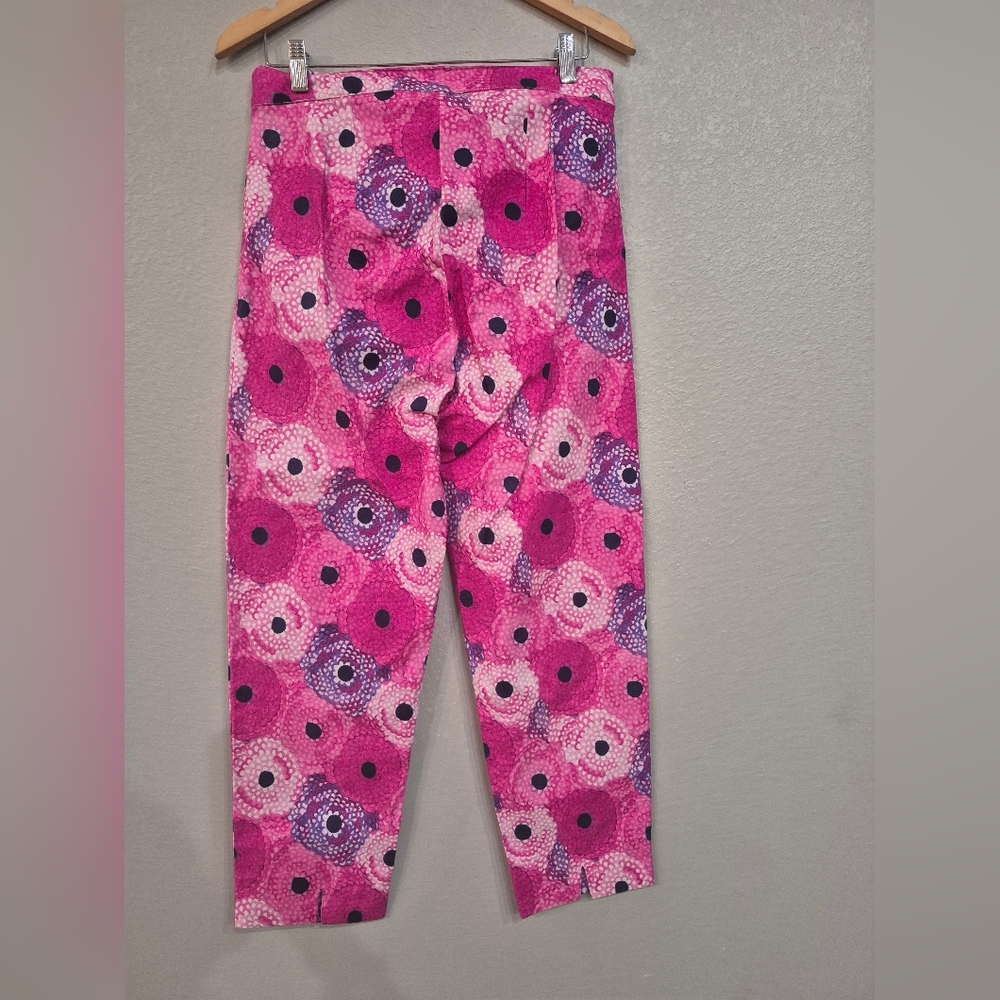 NEW Frances Valentine Pink Floral Print Cropped Capris, 25" Inseam - Picture 3 of 6